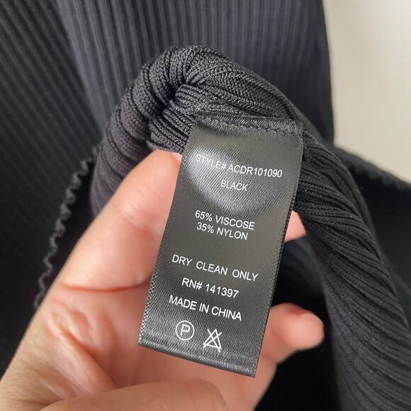 ASTR The Label Black Ribbed Scoop Neck Long Sleeve Midi Dress size MEDIUM - Picture 5 of 7